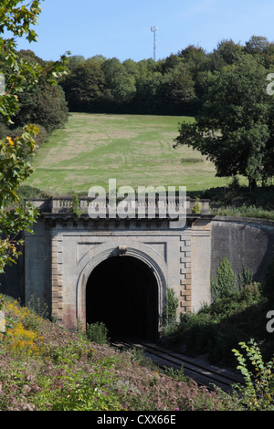 Box Tunnel, uno di Isambard Kingdom Brunels più impressionanti conquiste di ingegneria su GWR con la sua drammatica portale ovest Foto Stock