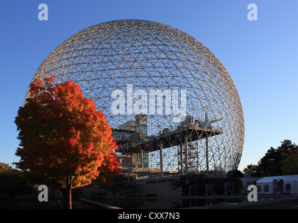 Il museo della Biosfera all'alba a Jean Drapeau Park sulla Ile SainteHelene, Montreal, Quebec, Canada. Foto Stock