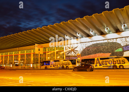 Terminal 2 dell'aeroporto El Prat di Barcellona, Spagna, Europa Foto Stock