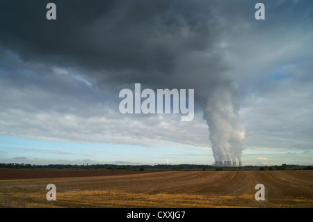 Regno Unito,North Yorkshire,Drax Power Station & Terreni agricoli Foto Stock