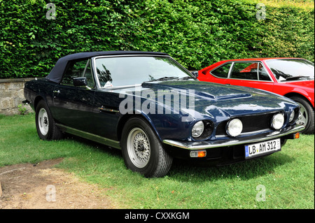 Aston Martin V8, costruito nel 1980, auto d'epoca, classici del passato incontra il Barock 2012, Ludwigsburg, Baden-Wuerttemberg Foto Stock