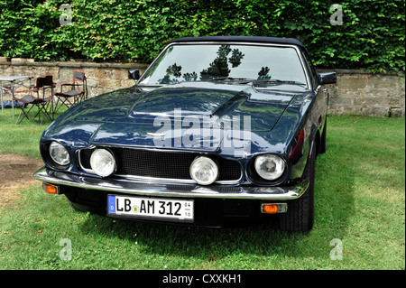 Aston Martin V8, costruito nel 1980, auto d'epoca, classici del passato incontra il Barock 2012, Ludwigsburg, Baden-Wuerttemberg Foto Stock