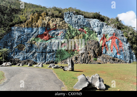 Mural de la Prehistoria, muro preistorico, dipinta nel 1961 dall'artista messicano Leovigildo González Morillo Foto Stock