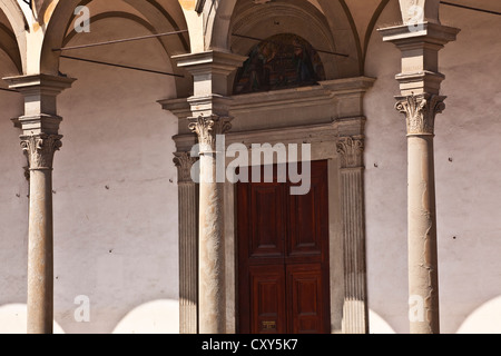 Costruzione di dettaglio in Piazza della Santissima Annunziata di Firenze. Foto Stock