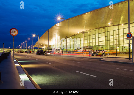 Un terminale a aeroporto El Prat di Barcellona, Spagna Foto Stock