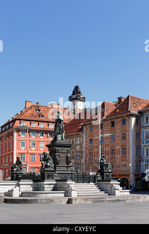 Arciduca Giovanni fontana nella piazza Hauptplatz, con la torre dell orologio, Graz, Stiria, Austria, Europa PublicGround Foto Stock