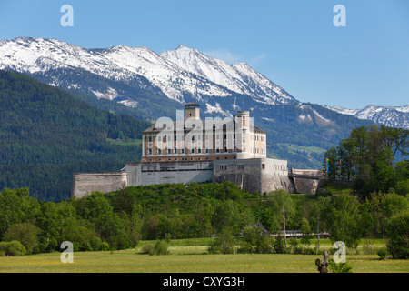 Schloss Trautenfels Castello valle Ennstal, Stiria, Stiria, Austria, Europa PublicGround Foto Stock