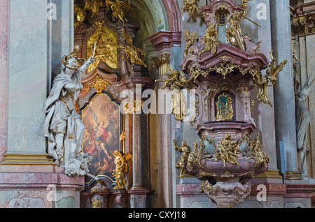 Altare di San Nicholas Chiesa ortodossa, Mala Strana, Praga, Repubblica Ceca, Europa Foto Stock