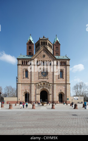 La Cattedrale di Speyer, Kaiserdom zu Cattedrale di Speyer, facciata occidentale e westwork, Speyer, Renania-Palatinato Foto Stock