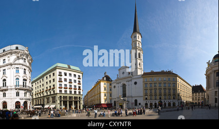 Chiesa di St. Michael (Michaelerkirche), Michaelerplatz, Vienna, Austria Foto Stock