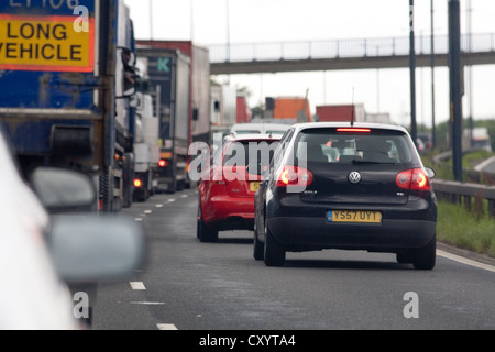 Il traffico su strada NEL REGNO UNITO Foto Stock