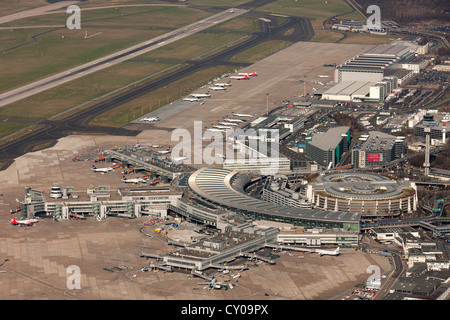 Vista aerea, Duesseldorf Airport, Renania, Renania settentrionale-Vestfalia Foto Stock