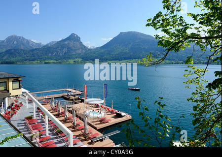 Terme terrazza dell'Weisses Roessl Hotel Im Weissen Roessl, St. Wolfgang, il lago Wolfgangsee, Salzkammergut, Salzburger Land Foto Stock