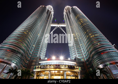 Petronas Twin Towers, Torri Petronas, notte, Kuala Lumpur, Malesia, Asia sud-orientale, Asia Foto Stock