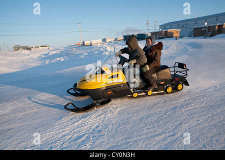 Scooter neve al polo nord Foto Stock