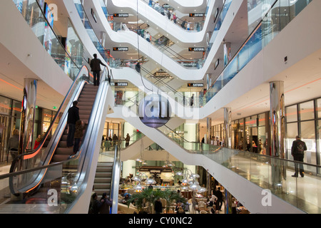 Sevens moderno centro commerciale per lo shopping sulla sistemazione Konigsallee in Dusseldorf Germania Foto Stock