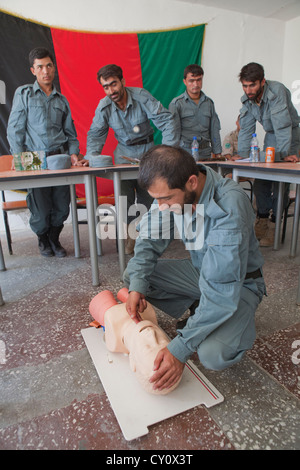 La formazione del personale di polizia center di Kunduz, Afghanisan. Foto Stock