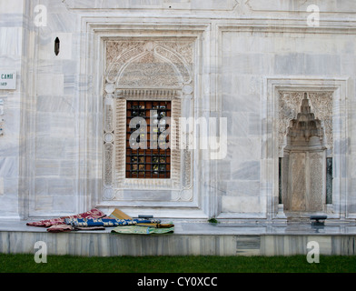 La moschea verde in Bursa da Mehmed I, verde / turchesi interno e sculture in marmo esterno. vista parziale Foto Stock
