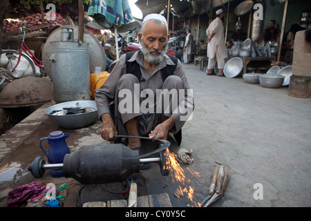 Bazaar nel centro città di Kunduz, Afghanistan Foto Stock