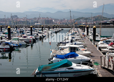 Porto di yacht a Bilbao, Paesi Baschi Foto Stock