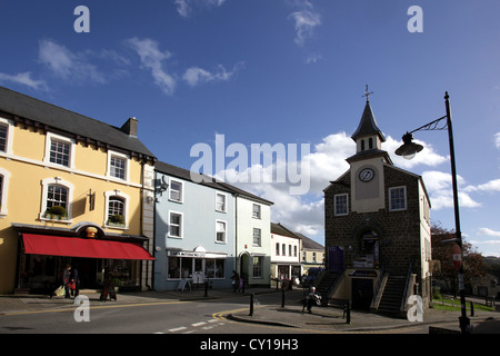 Il Vecchio Municipio e la prigione di Narberth, Pembrokeshire, Wales, Regno Unito. Foto Stock