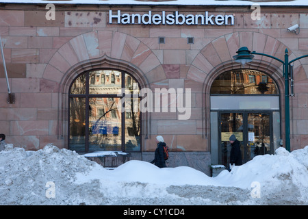 Banca nel centro di Helsinki Foto Stock