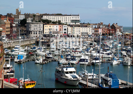 Arial vista di Ramsgate e la sua marina durante il porto di vapore, evento di Agosto Weekend 2012. Foto Stock