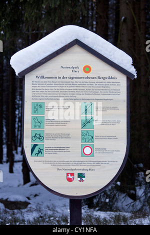 Scheda Informazioni sulla neve in inverno nel Parco Nazionale di Harz, Germania Foto Stock