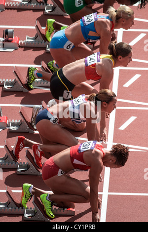 Jessica Ennis (GBR) competere nel femminile eptathlon 100m gara a le Olimpiadi estive di Londra, 2012 Foto Stock