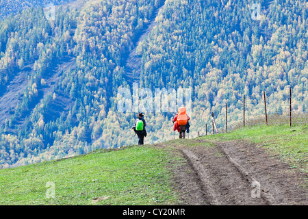 Xinjiang, Cina: trekking sulla strada Foto Stock