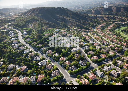 Vista aerea della neat sobborgo di Calabasas, Los Angeles, California Foto Stock