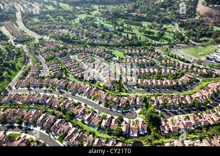 Vista aerea della neat sobborgo di Calabasas, Los Angeles, California Foto Stock