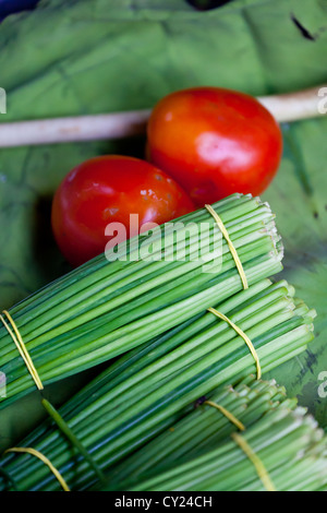 Le verdure su un mercato in Phnom Penh Cambogia Foto Stock