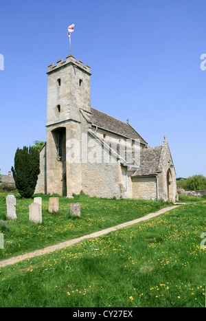 St Marys chiesa Chiesa Swinbrook Oxfordshire England Regno Unito Foto Stock