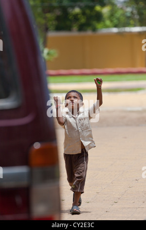 Little Boy in Phnom Penh Cambogia Foto Stock