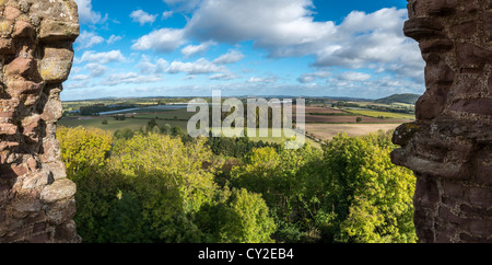 Vista nord dai bastioni del castello di GOODRICH SU HEREFORDSHIRE England Regno Unito Foto Stock