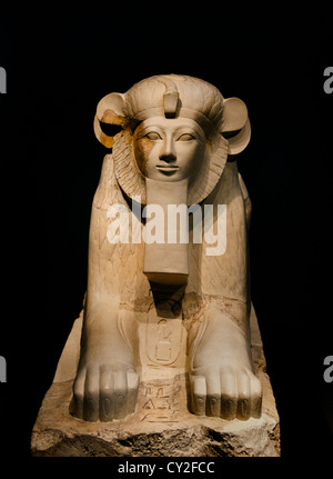 Maned Sphinx Hatshepsut tempio del faraone Regno nuovo Dynasty 18 1473-1458 A.C. Tebe Deir el-Bahri Senenmut Quarry egiziano Egitto Foto Stock