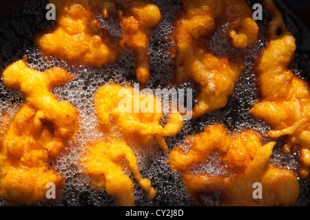 Frittelle di zucca frittura, Mercato Agricolo, Montpelier, Vermont, USA Foto Stock