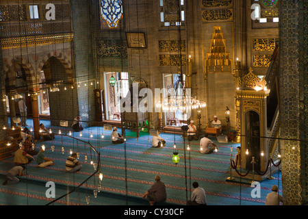 Interno del Sultano Ahmed (blu), la moschea di Istanbul Foto Stock