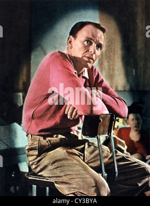 FRANK SINATRA (1915-1998) US cantante e attore di cinema circa 1958 Foto Stock