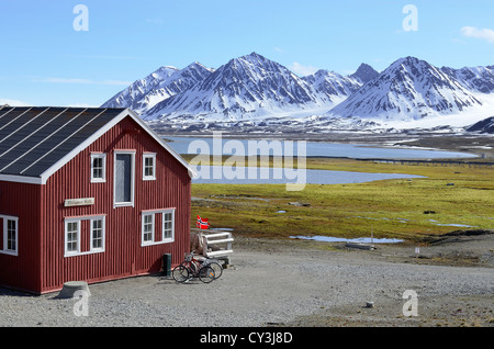 INTERNATIONAL ARCTIC RESEARCH STATION A NY ALESUND sull'ARTICO isola delle Svalbard. La Norvegia. La Scandinavia. Foto Stock