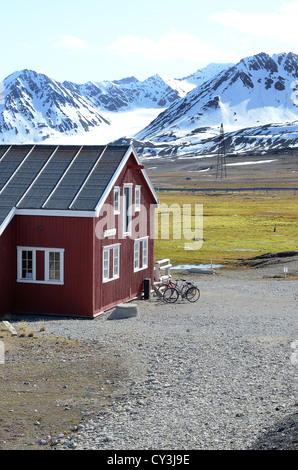 INTERNATIONAL ARCTIC RESEARCH STATION A NY ALESUND sull'ARTICO isola delle Svalbard. La Norvegia. La Scandinavia. Foto Stock