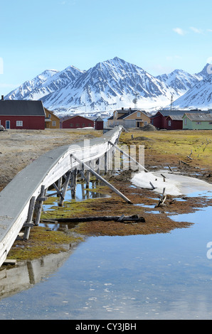 INTERNATIONAL ARCTIC RESEARCH STATION A NY ALESUND sull'ARTICO isola delle Svalbard. La Norvegia. La Scandinavia. Foto Stock