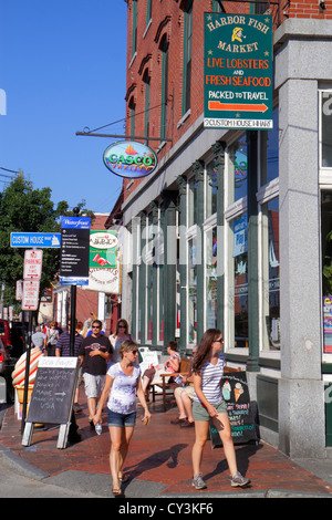 Portland Maine, storico Old Port District, Congress Street, casco Variety, shopping shopper shopping shopping negozi di mercato mercati di vendita di mercato Foto Stock