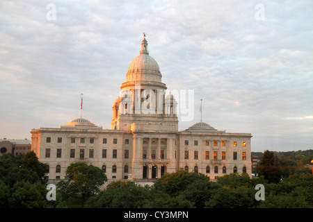 Providence Rhode Island, New England, la casa di stato di Rhode Island, neoclassico, edificio del campidoglio dello stato, costruito nel 1904, tramonto, viaggi per i visitatori Foto Stock