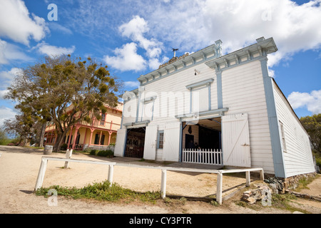 Negozio di fabbro ferraio in Plaza stabile, San Juan Bautista State Historic Park, California, Stati Uniti d'America. Foto Stock