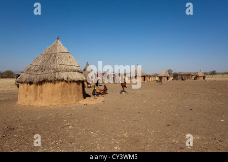 Tribù Himba della Namibia. Foto Stock