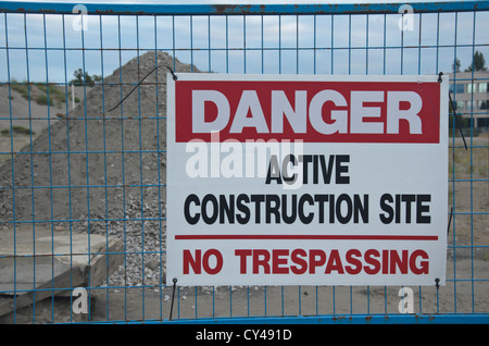 Pericolo Attiva sito di costruzione segno Foto Stock