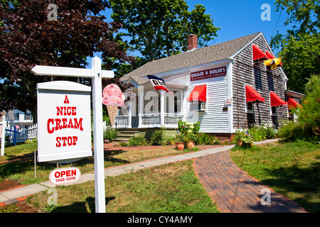 Emack e Bolios Gelato stabilimento in Wellfleet, MA Foto Stock