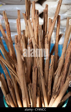 Corteccia morbida Canella, cannella, bastoni in Giamaica Mercato in Colonia in Giamaica a Venustiano Carranza borough di Città del Messico Foto Stock